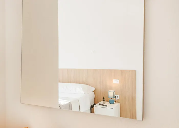 Bellaria Palace - Near The Of Ferrari By Movebnb * مودينا