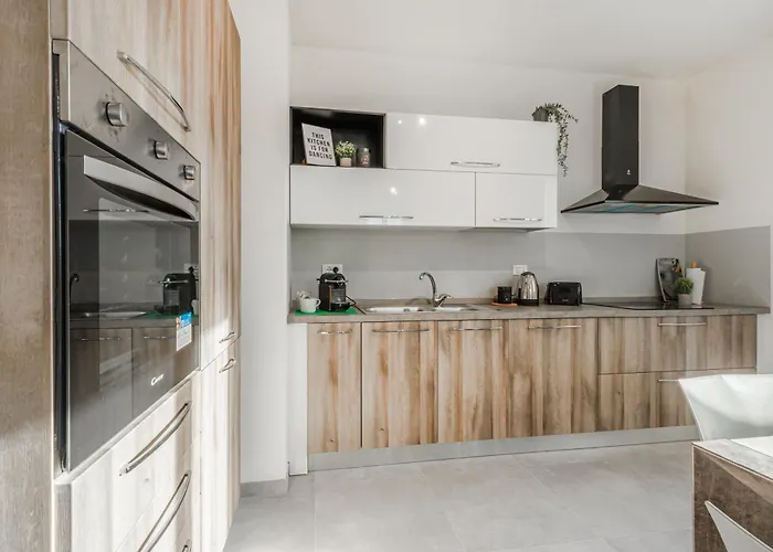 شقة Bellaria Palace - Near The Of Ferrari By Movebnb مودينا