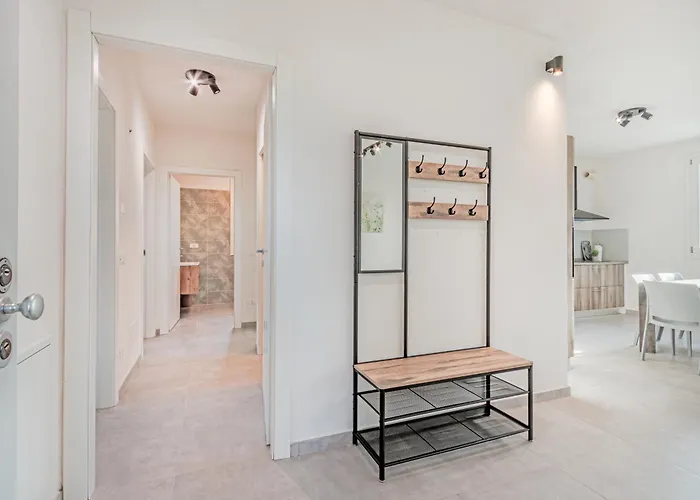 Bellaria Palace - Near The Of Ferrari By Movebnb مودينا