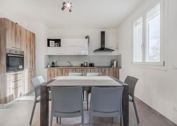 Bellaria Palace - Near The Of Ferrari By Movebnb